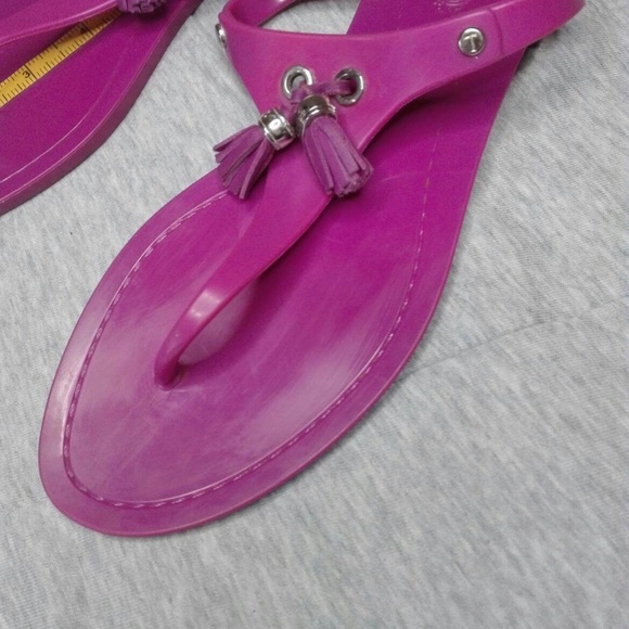 Tod's purple flip flops size 38 - Picture 2 of 6
